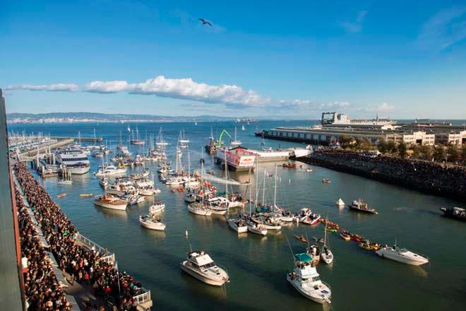 McCovey Cove © Gene Stoegbauer http://www.sourcephotography.com/